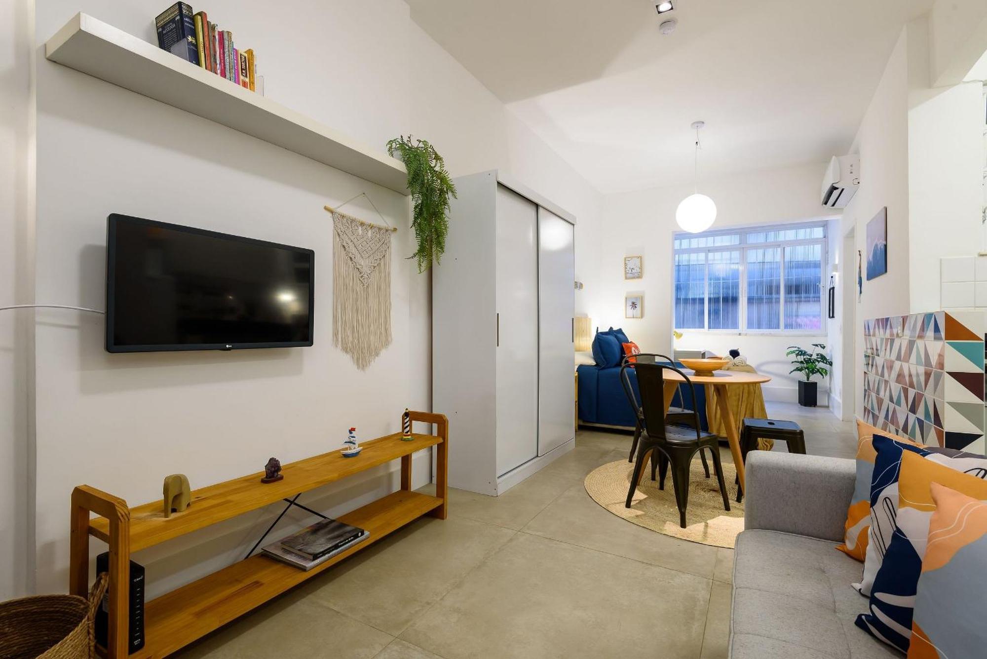 Completo A 150m Da | Df 236/102 Apartamento